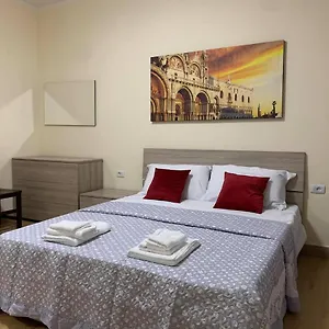 Chowdhury House Couette-café